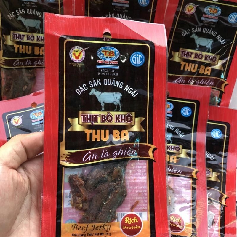 Cận cảnh miếng bò khô Thu Ba